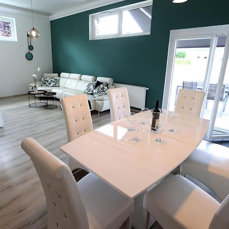 Exklusive Fw Mit 3 Sz Und Grosser Terrasse Gratkorn Zewnętrze zdjęcie